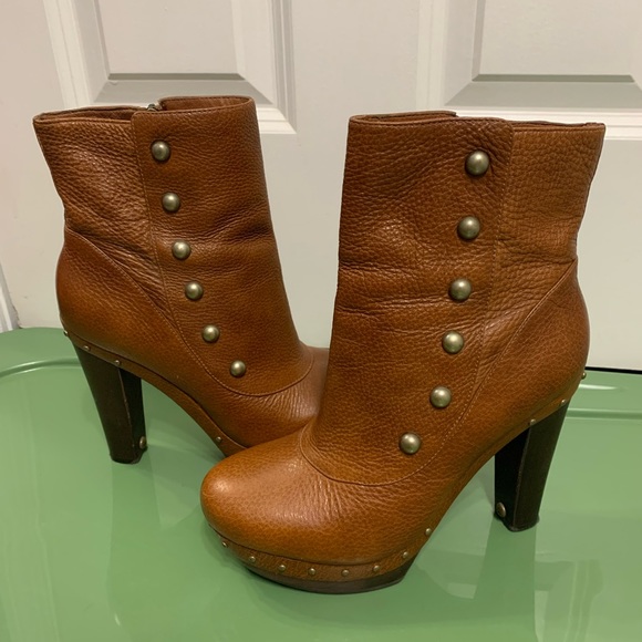 UGG Australia Cosima Mid Brown Leather Stud Ankle Platform Heel Boots Size 9.5 - Picture 3 of 10
